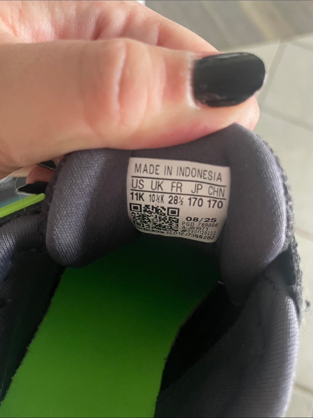 Minecraft Adidas - Picture 6 of 6